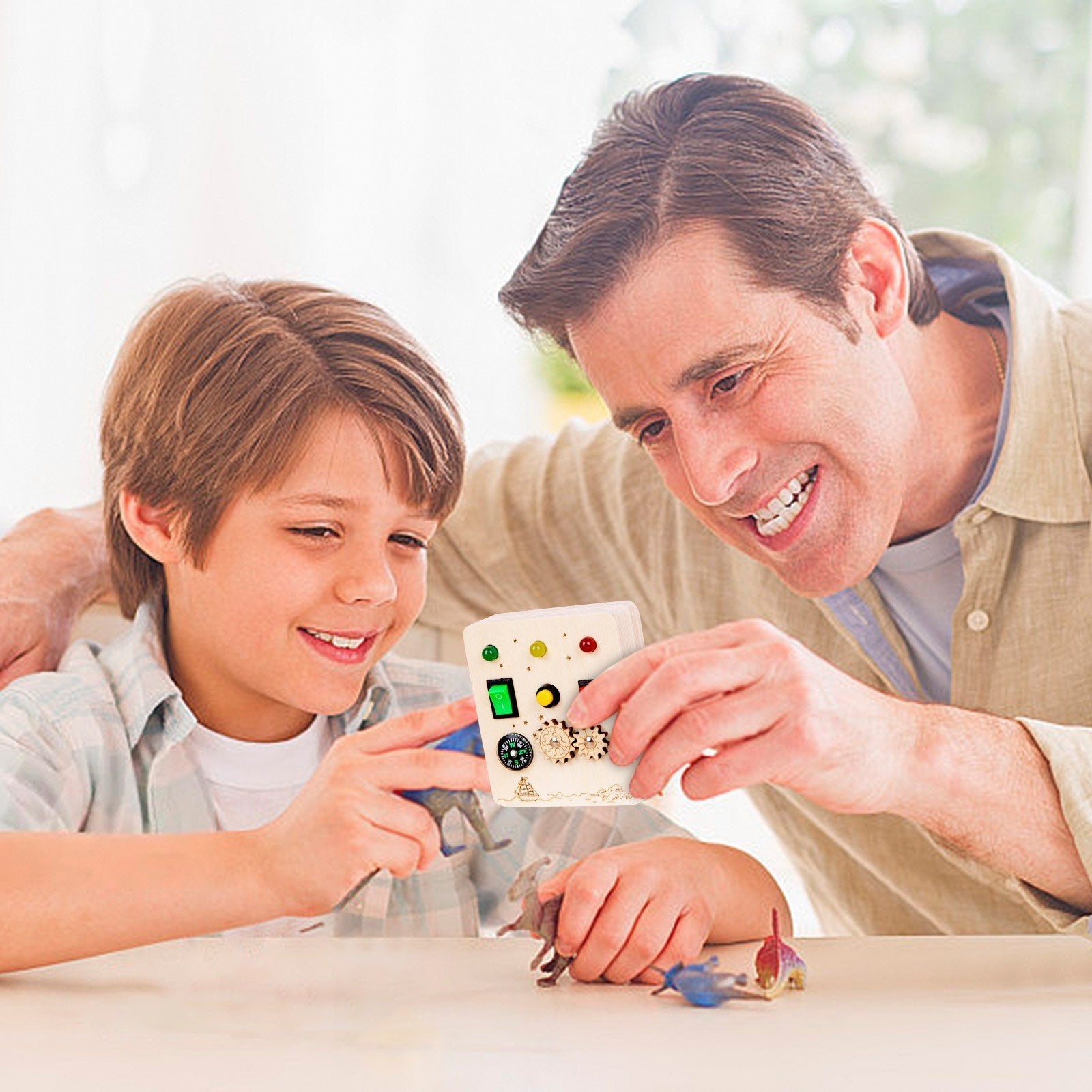 Tableau Montessori - BusyBoardCircuit™ - Boussole - Maman et Bébé - Boutique Mahunart